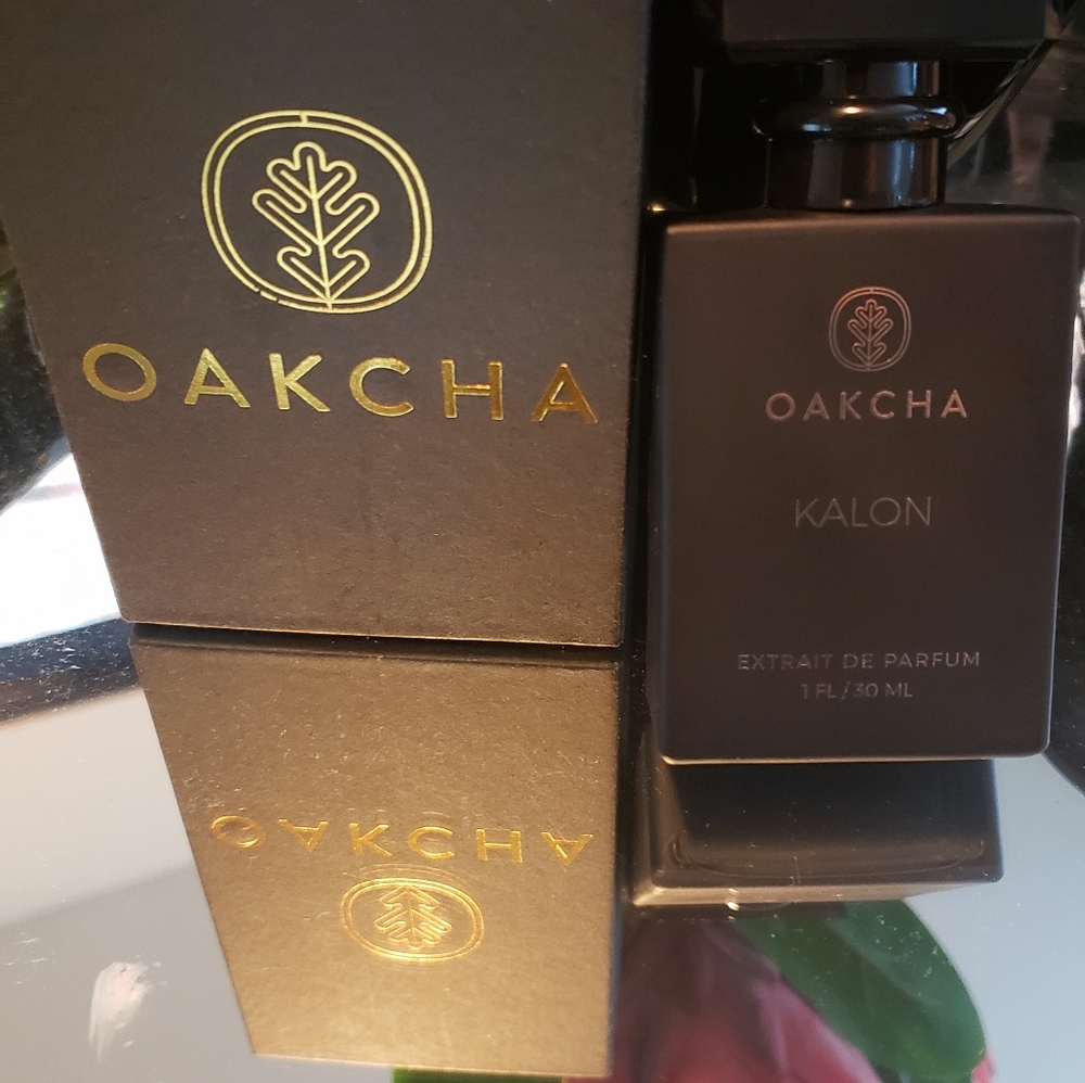 Oakcha perfumes.